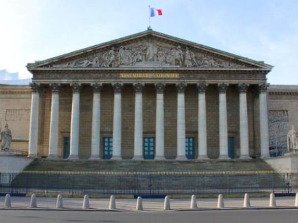 parlamentul-francez-dezbate-legalizarea-eutanasiei